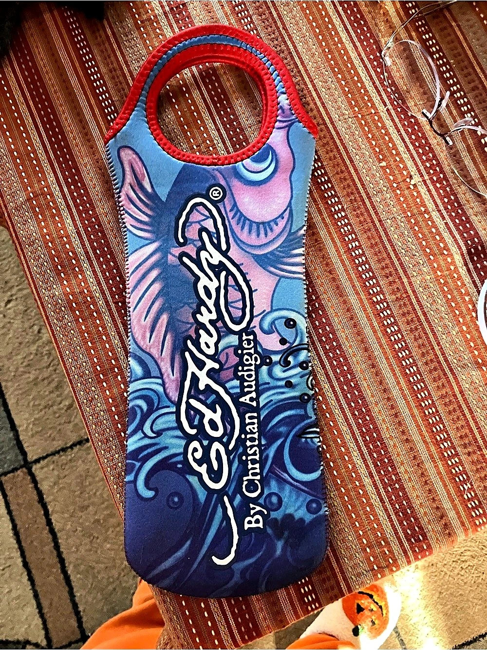 Ed Hardy Koi Fish Neoprene Wine Bottle Carrier Bag Blue & Red